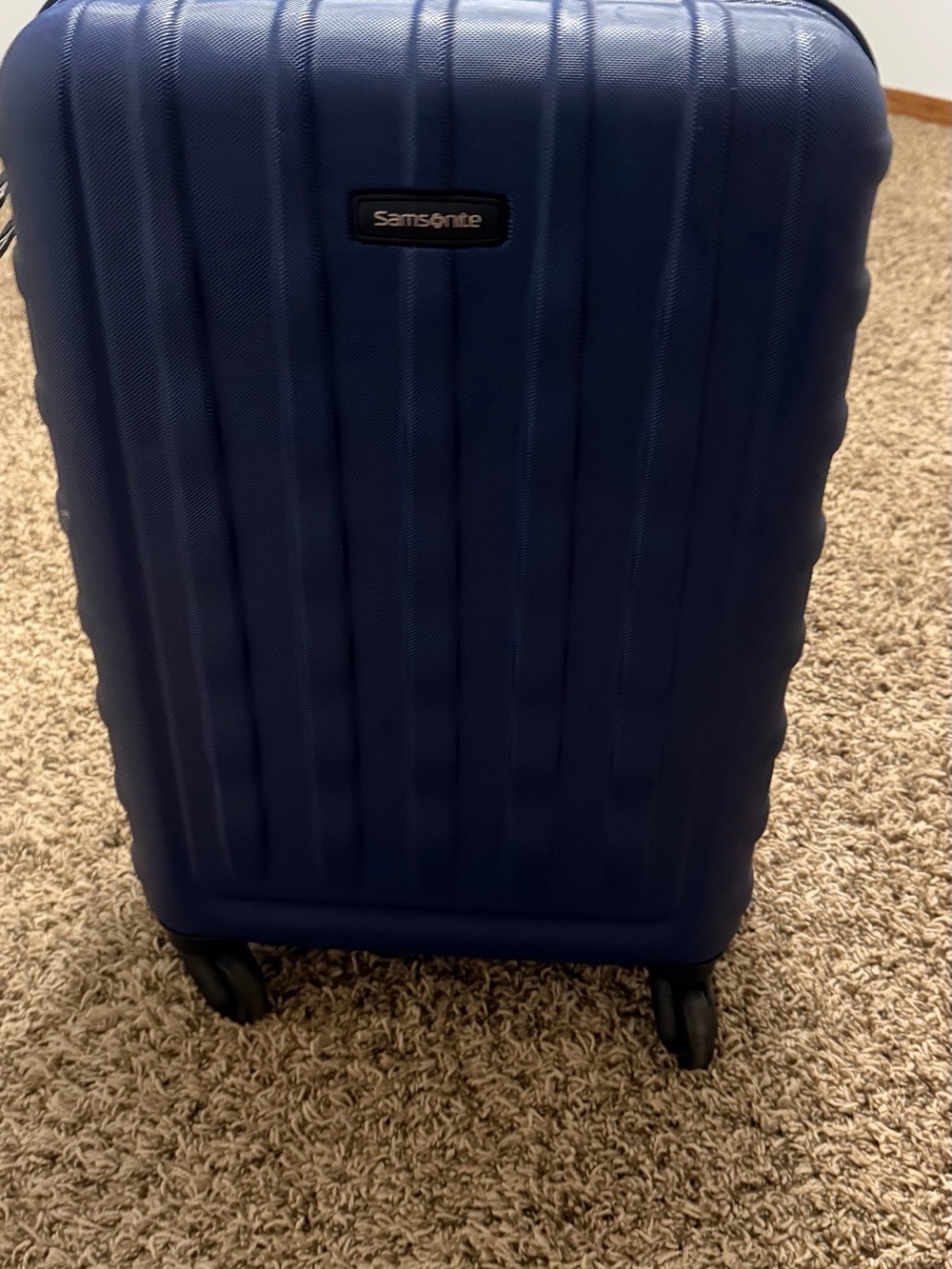 Samsonite Navy Blue Hardside Spinner Carry-On